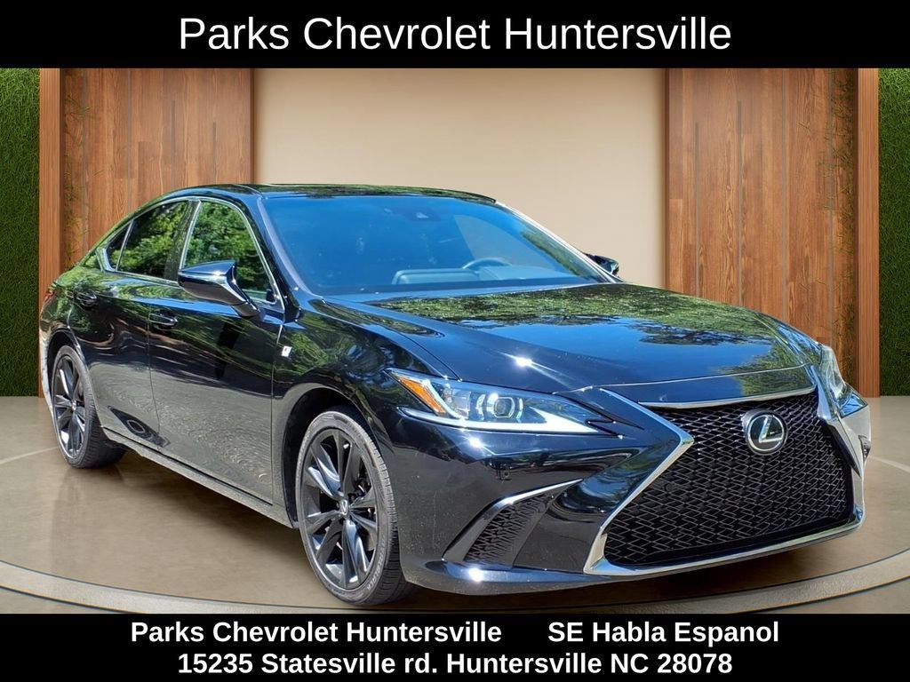 Used 2023 Black Lexus F SPORT Handling image 1