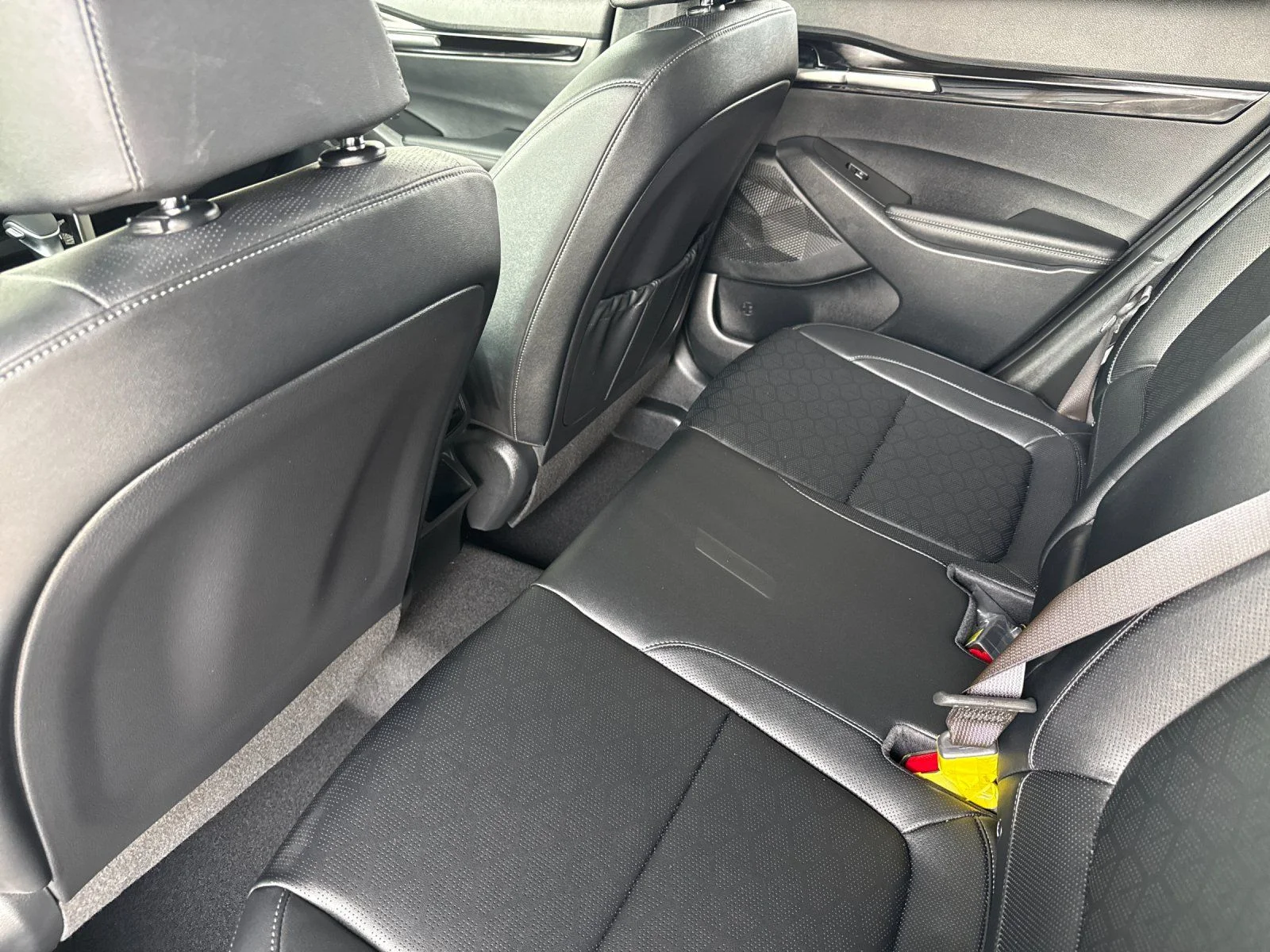 New 2026 White Kia EX image 12