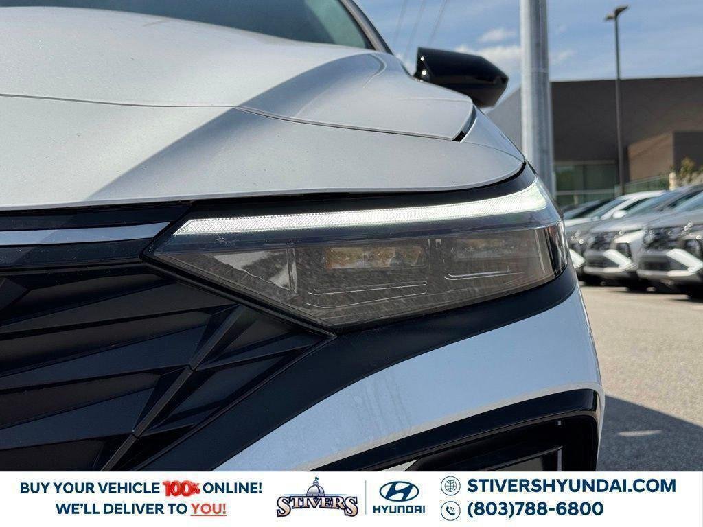 New 2026 White Hyundai SEL Sport image 11