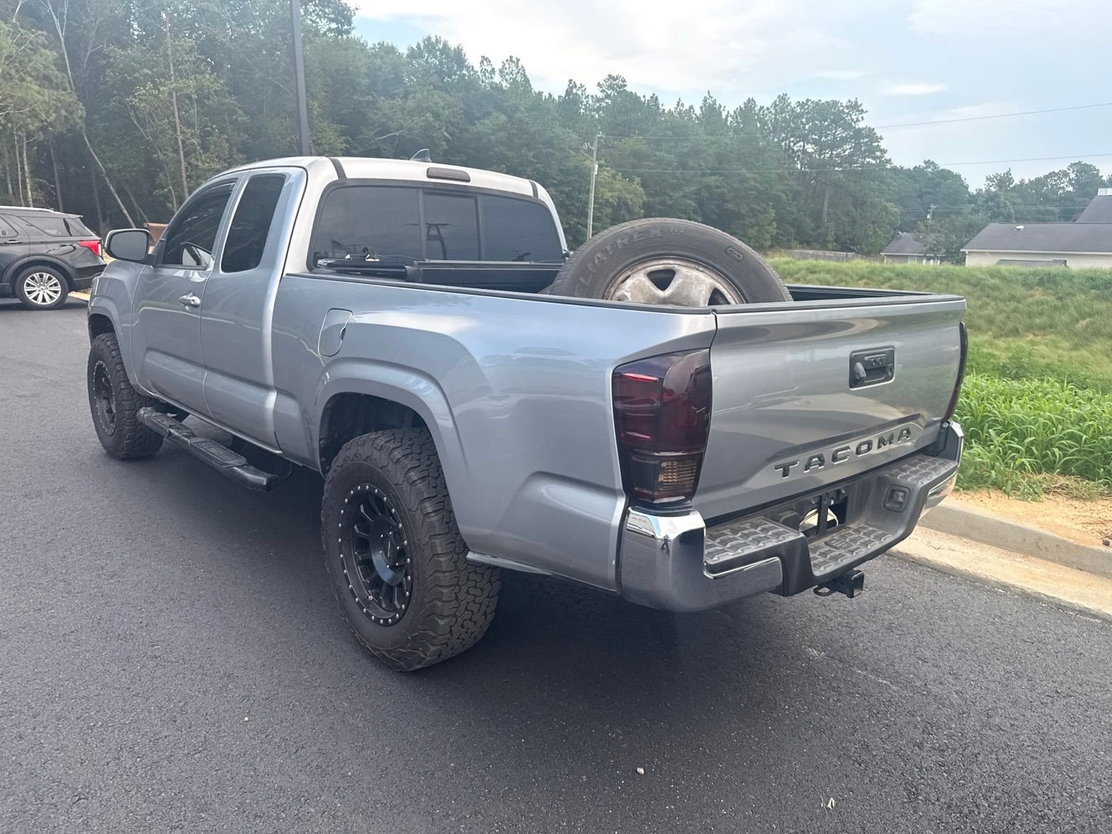 Used 2017 Silver Toyota SR5 image 5