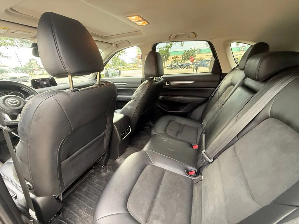 Used 2018 White Mazda Touring image 27