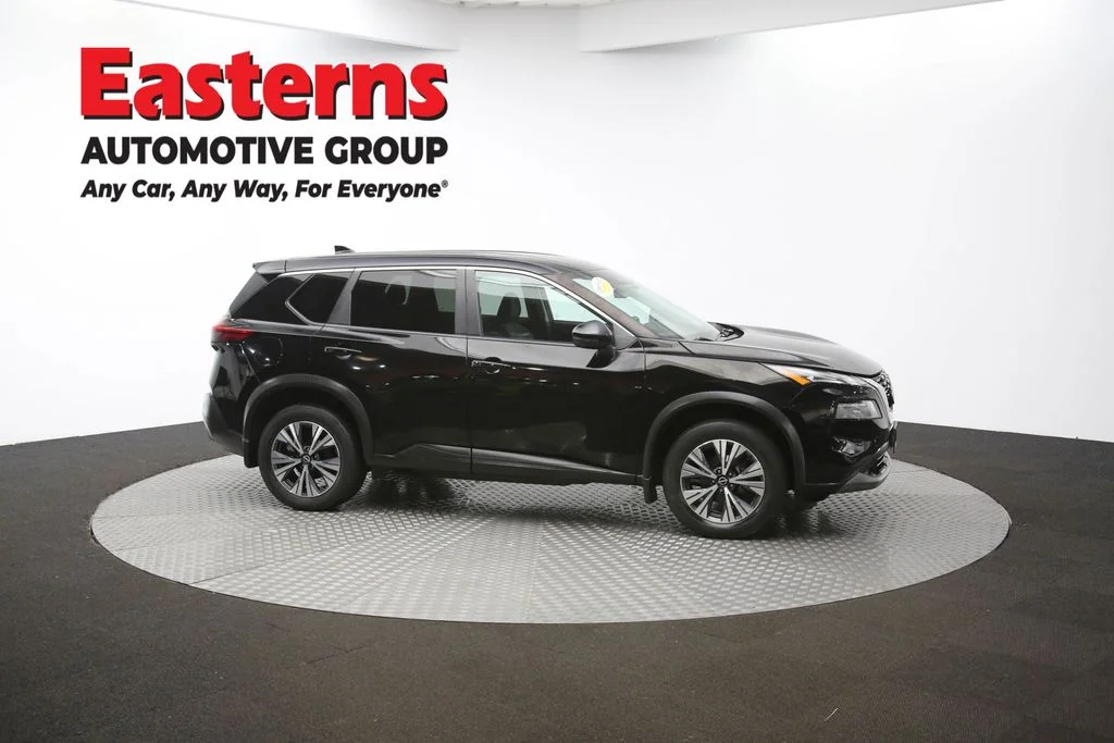 Used 2022 Black Nissan SV image 40