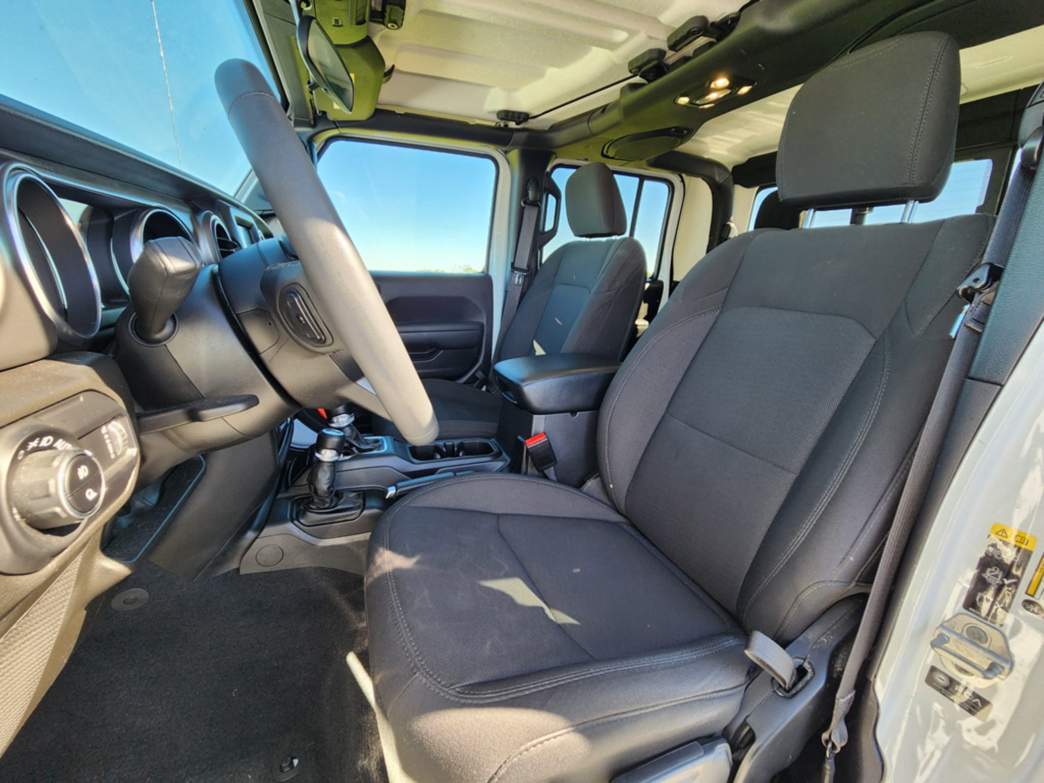 Used 2023 Bright White Clearcoat Jeep Sport S image 4