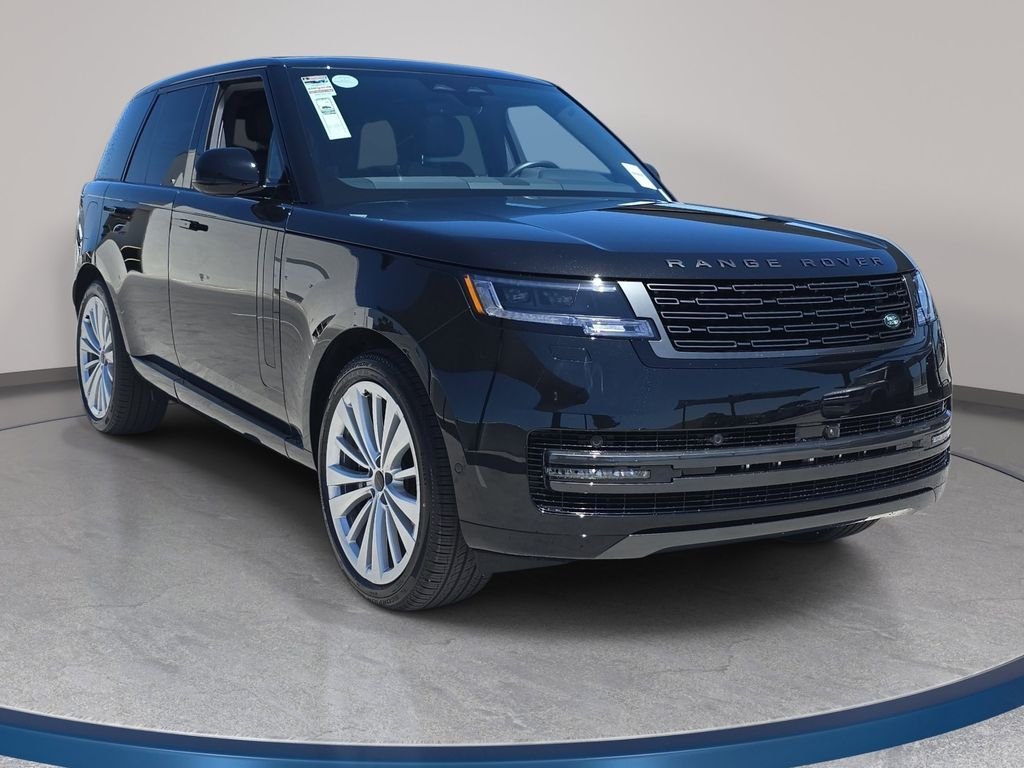 New 2026 Santorini Black Land Rover SE image 3