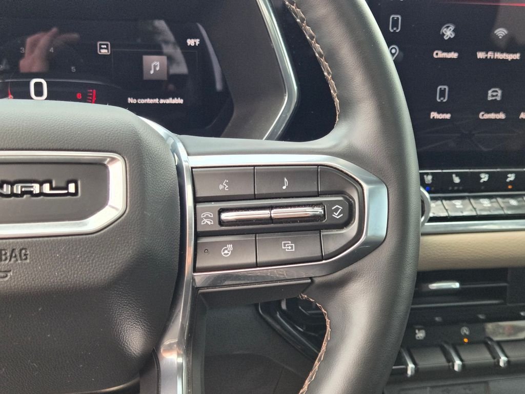 Used 2024 White GMC Denali image 27