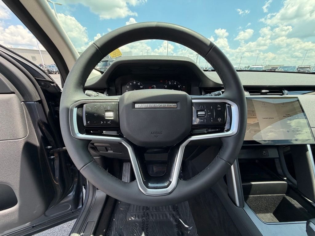 Used 2024 Gray Land Rover S image 27