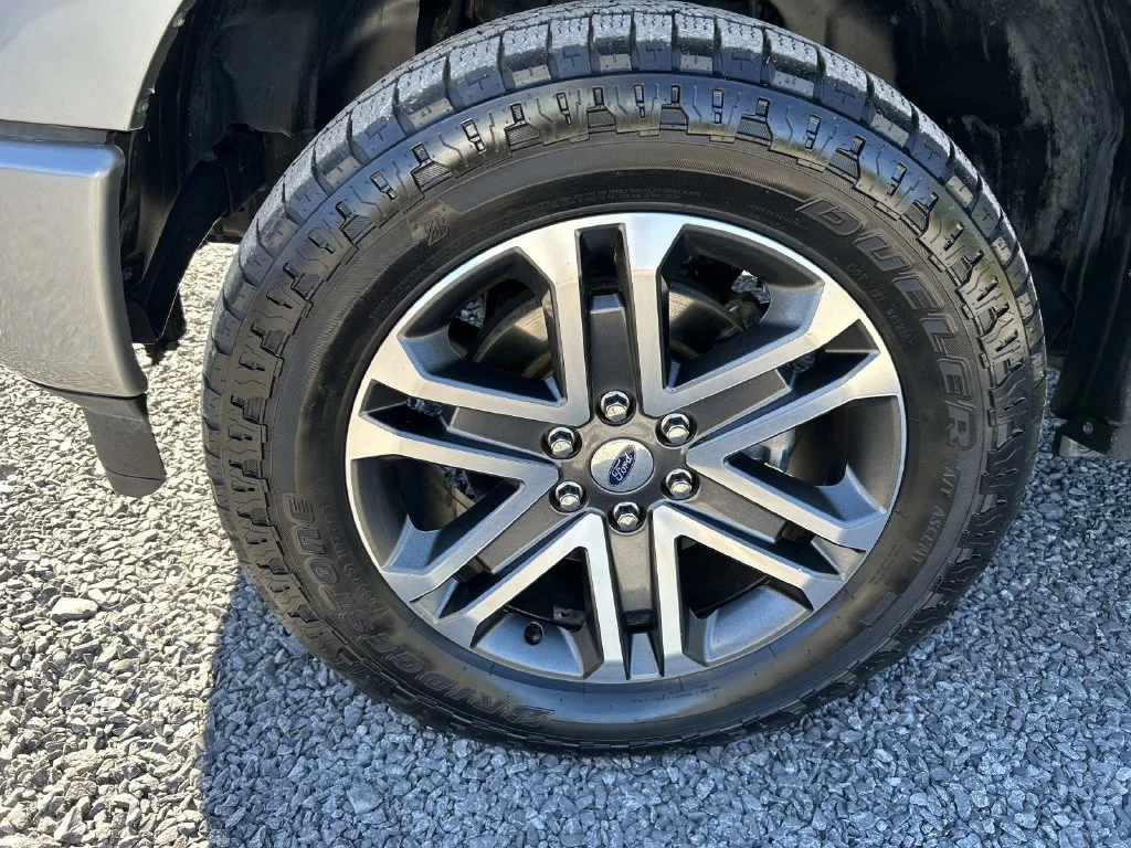 Used 2021 Silver Ford XL image 38