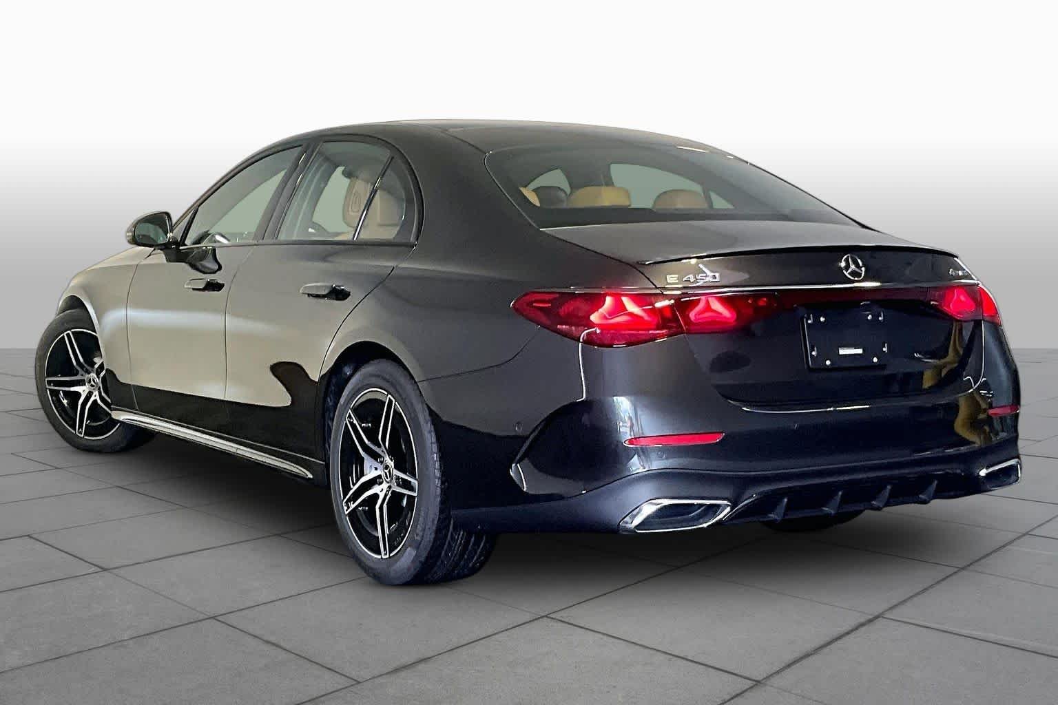 New 2027 Graphite Grey Metallic Mercedes-Benz E 450 image 3