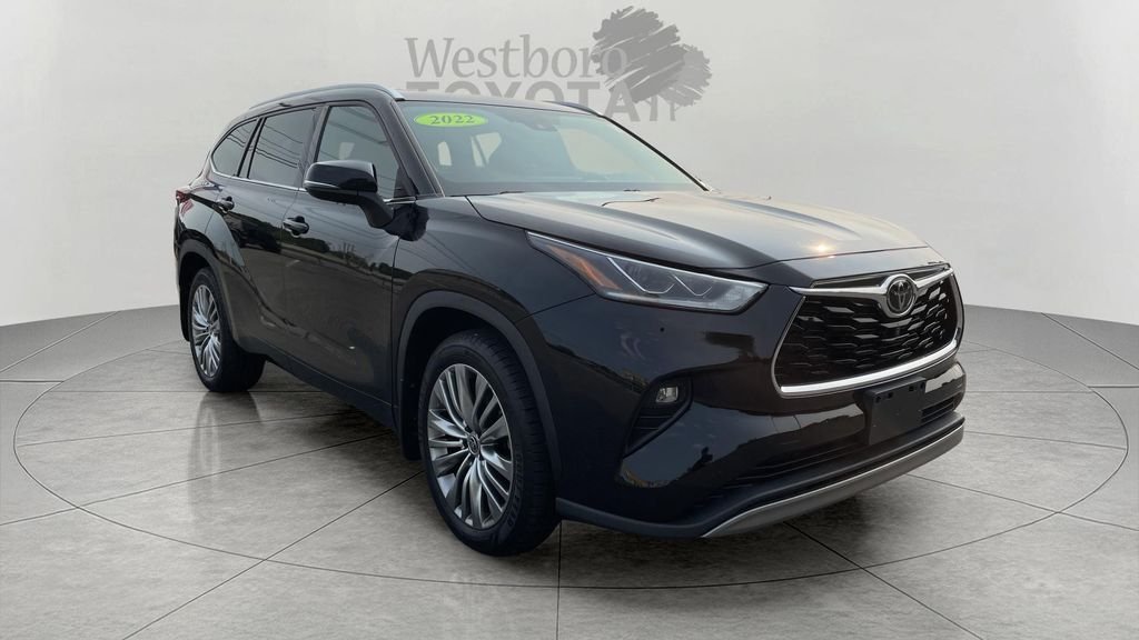 Used 2022 Black Toyota Platinum image 1