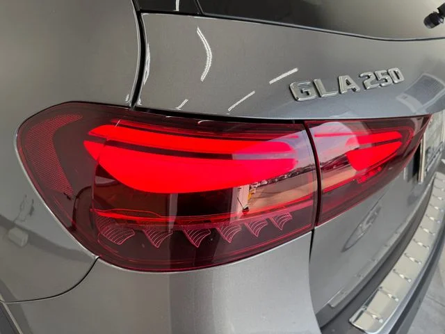 New 2026 Mountain Grey Metallic Mercedes-Benz GLA 250 image 34