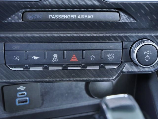 Certified Used 2025  Ford GT Premium image 27