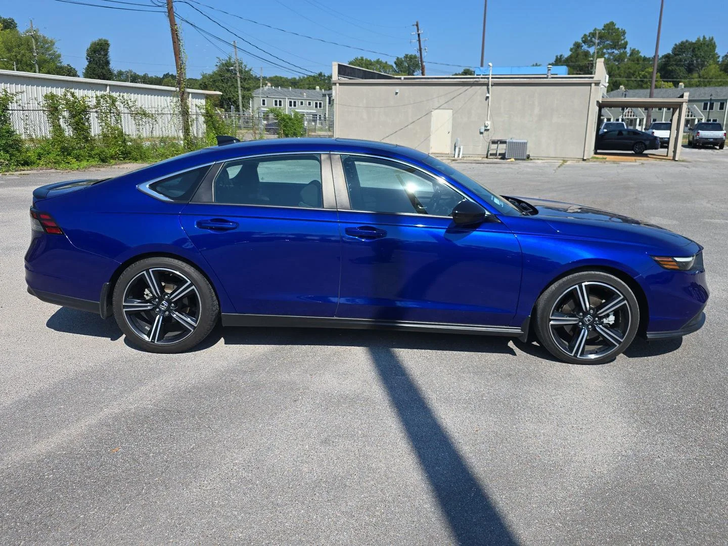 Used 2023 Still Night Pearl Honda Sport image 2