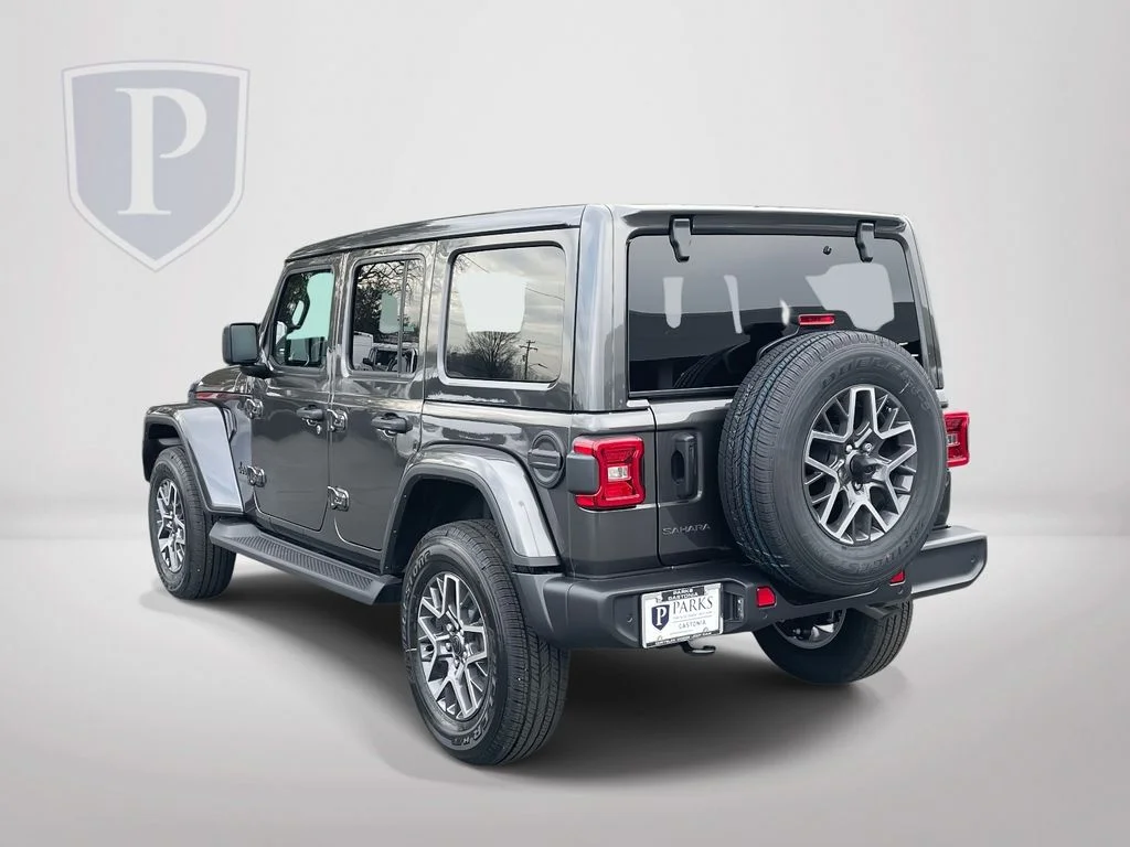 New 2026 Granite Crystal Metallic Clear-Coat Exterior Paint Jeep Sahara image 6