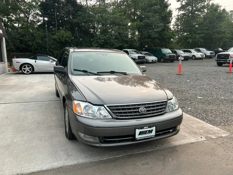 Used 2004 Gray Toyota XLS Sedan 4D image 16