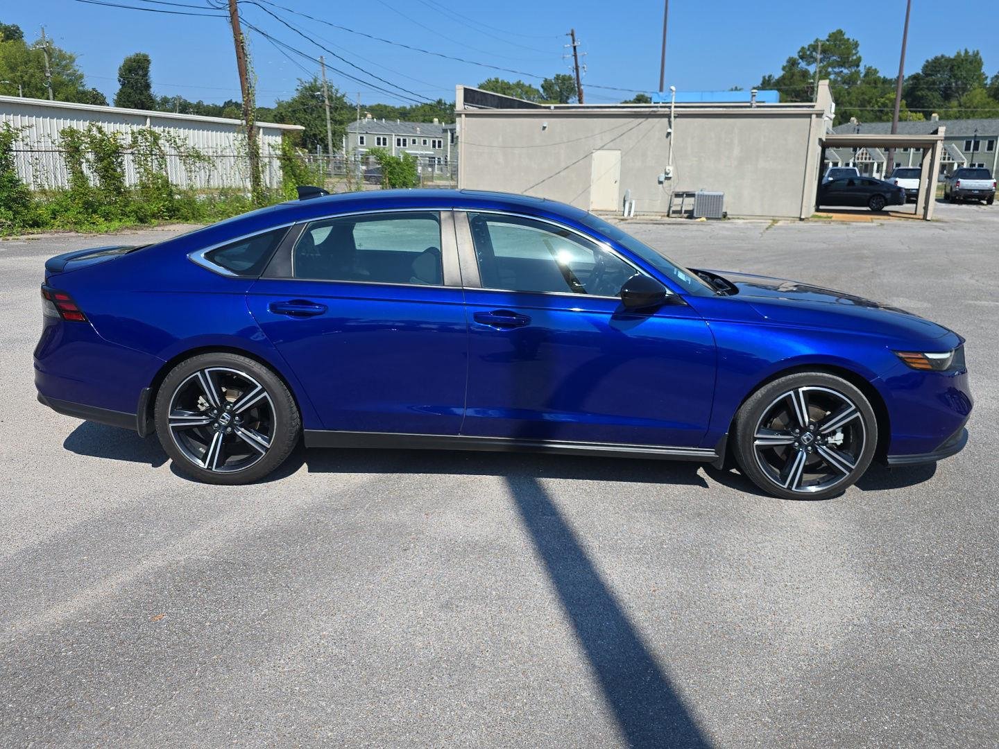 Used 2023 Still Night Pearl Honda Sport image 2
