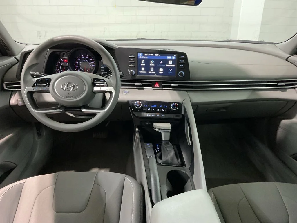 Used 2023 Fluid Metal Hyundai SEL image 6