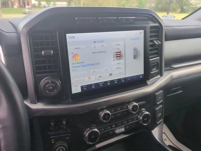 Used 2022 White Ford Lariat image 24