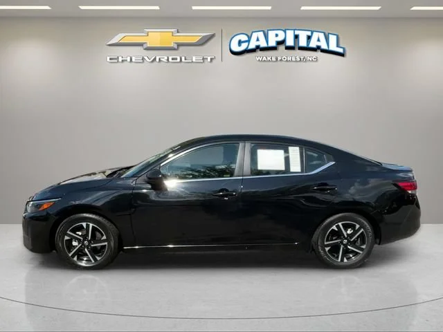 Used 2024  Nissan SV image 2
