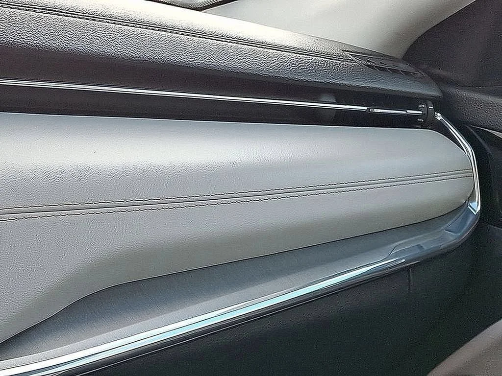 Used 2022 Billet Silver Metallic Clearcoat Jeep Limited image 30