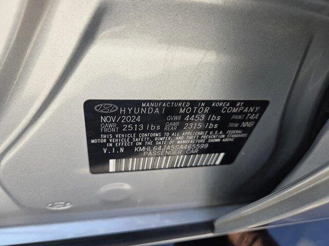 Used 2025 Aero Silver Hyundai SEL image 35