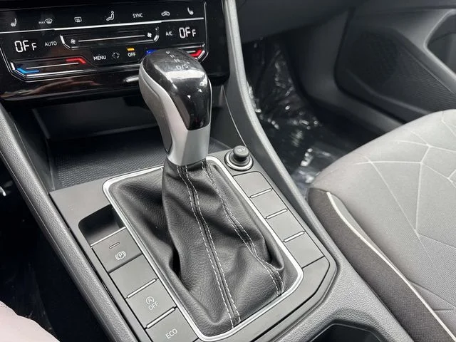 New 2027 Silver Volkswagen 1.5T Sport image 23