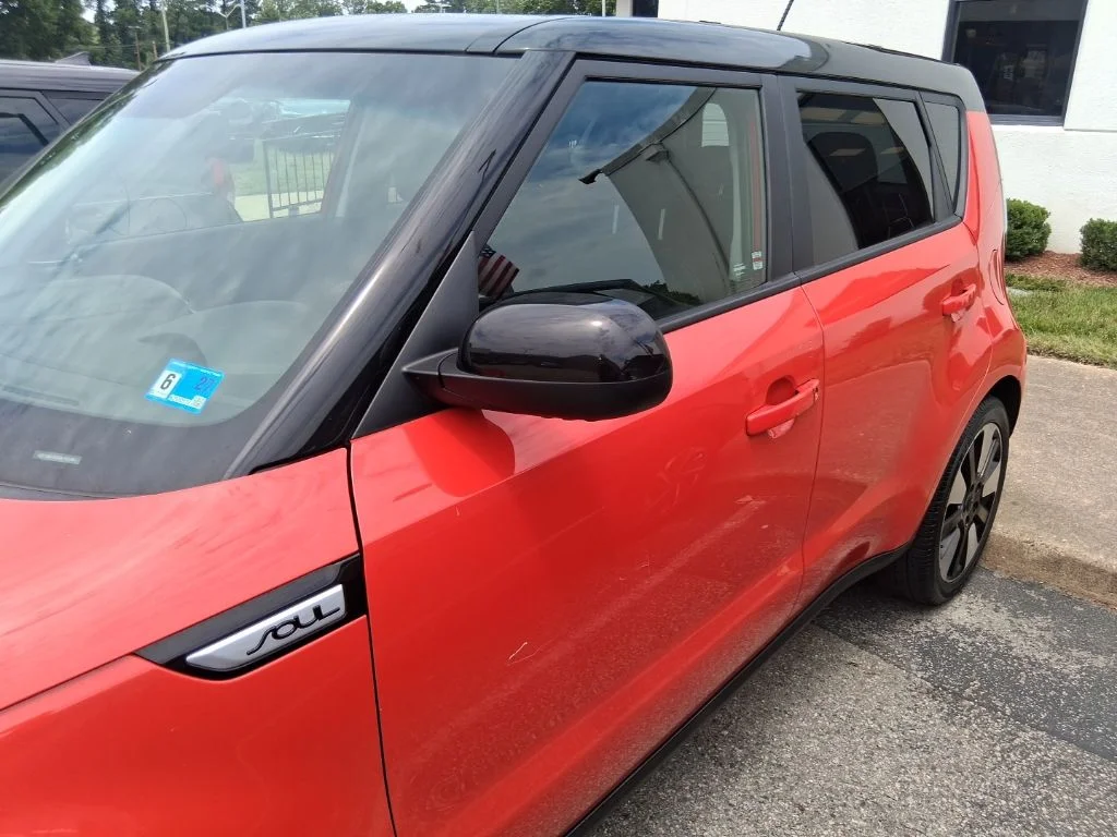 Used 2019 Red Kia Plus image 10