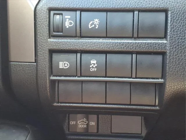 Certified Used 2024 BLACK Toyota  image 18