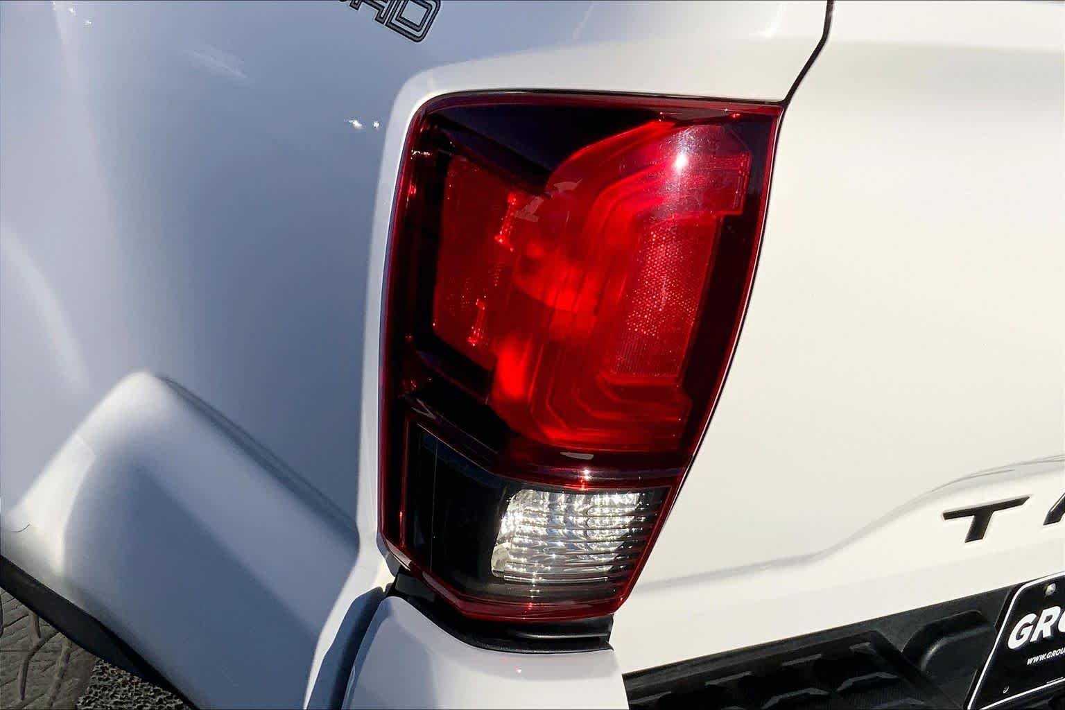 Used 2019 Super White Toyota SR image 28