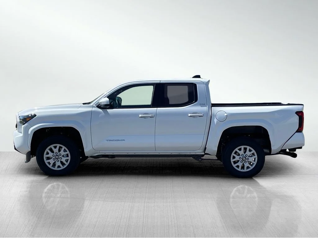 New 2026 Ice Cap Toyota SR5 image 6