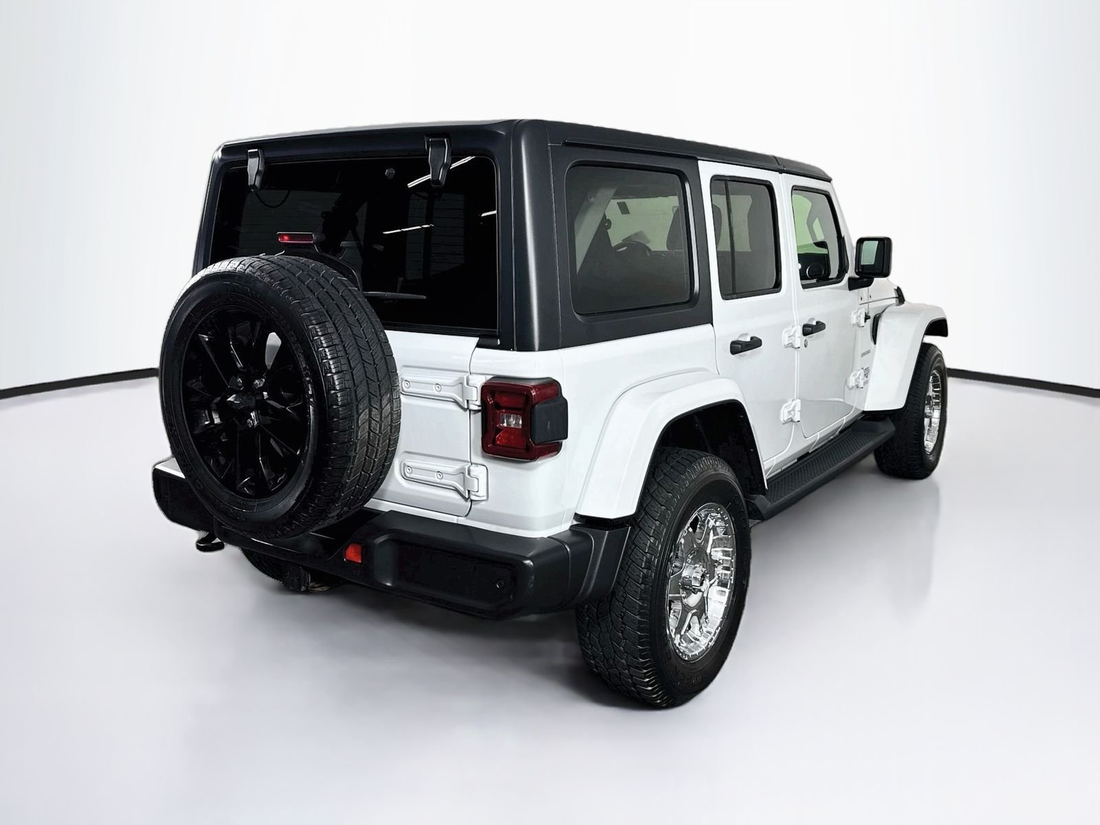 Used 2021 White Jeep Unlimited Sahara 4xe image 8