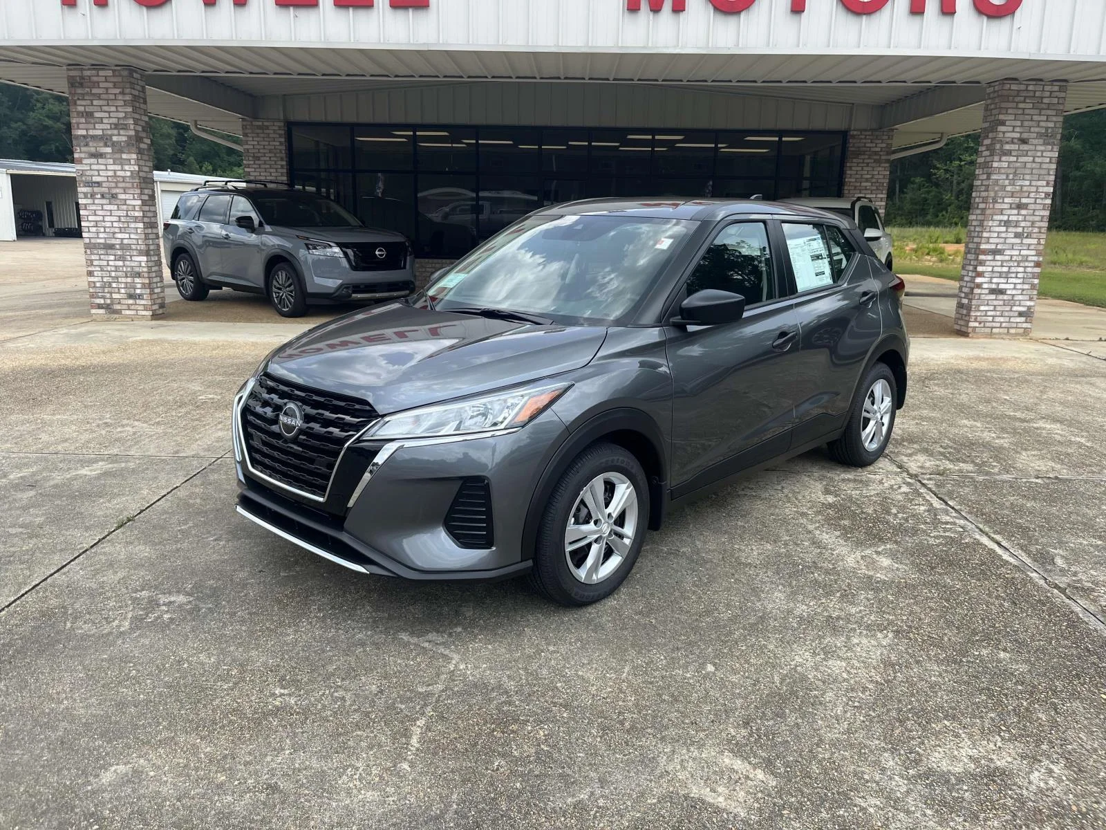 2025 Nissan Kicks Play 1.6 FWD's photo