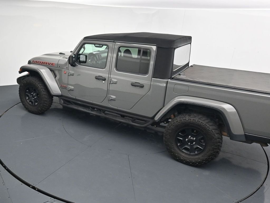 Used 2021 Gray Jeep Mojave image 27