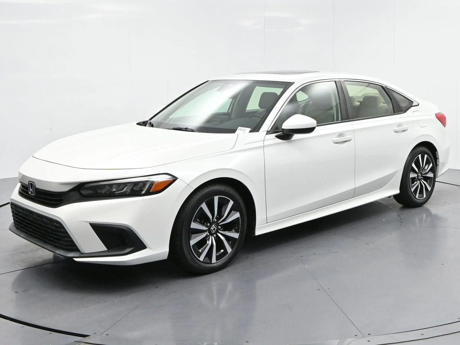 Used 2022 Platinum White Pearl Honda EX image 3