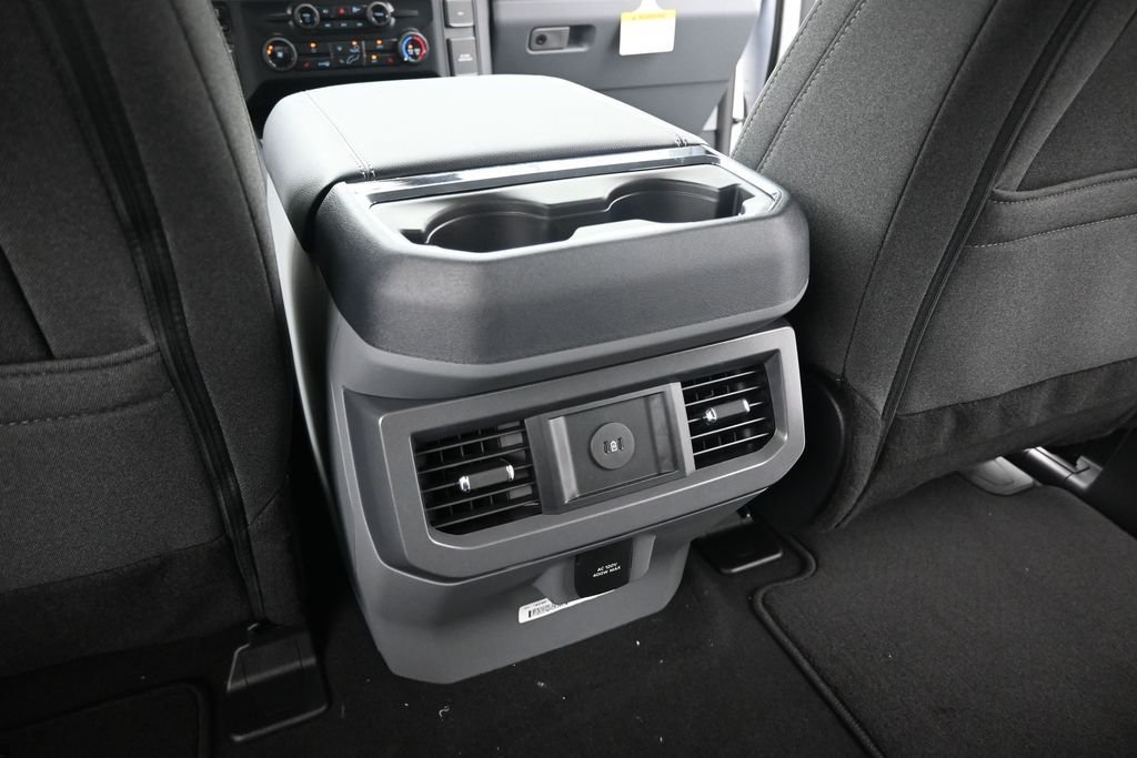New 2026 Oxford White Ford XLT image 21