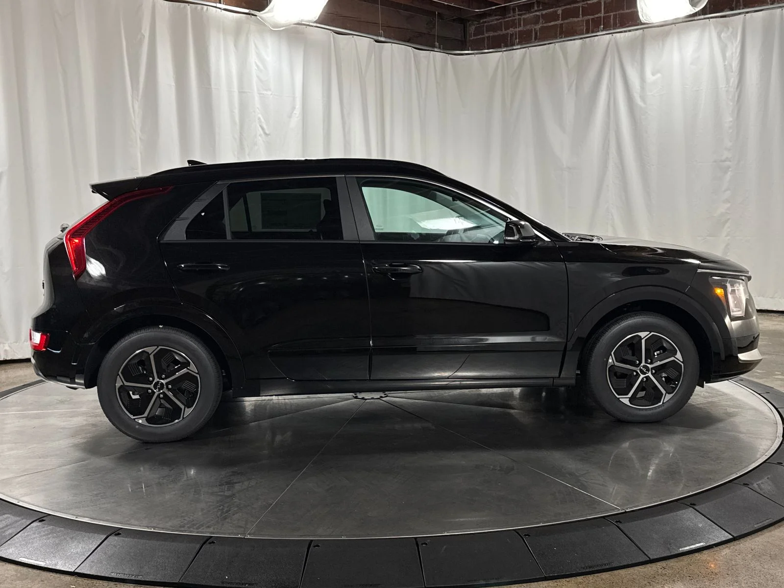 New 2026 Aurora Black Kia SX image 6