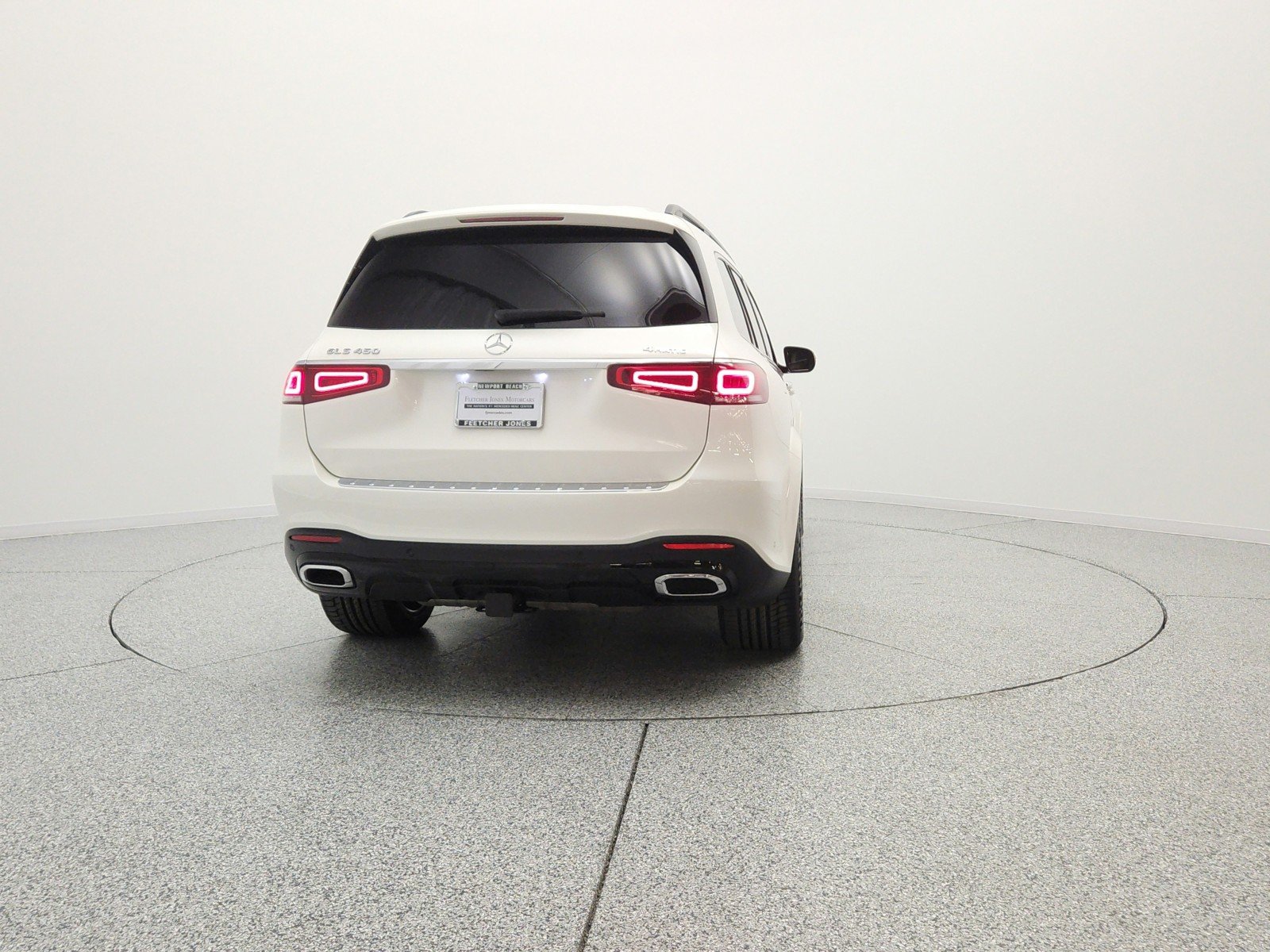 Used 2023 MANUFAKTUR Diamond White Metallic Mercedes-Benz GLS 450 4MATIC® SUV image 6