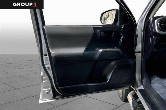 Certified Used 2017 SILVER ME Toyota  image 20