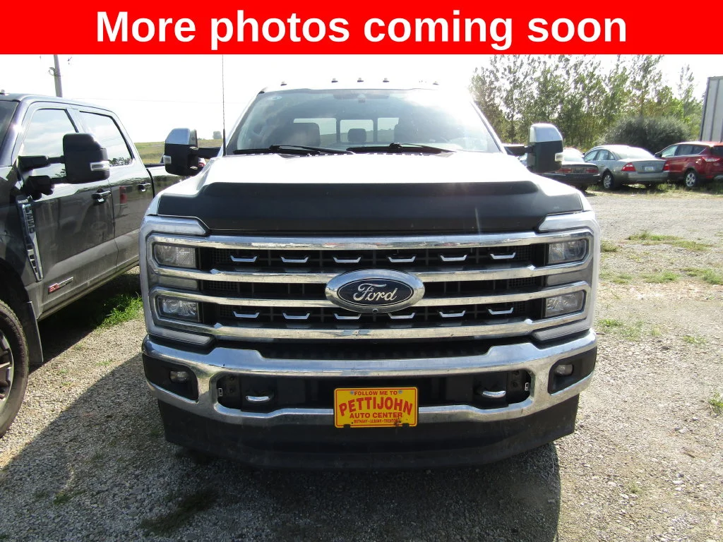 Used 2024 White Ford Lariat image 8