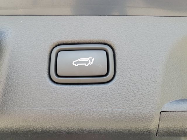 Certified Used 2024 White Hyundai SEL PREMIUM image 7