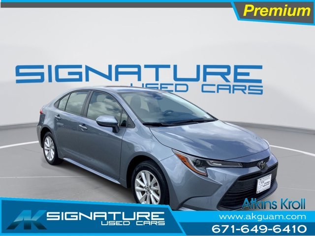 2025 Toyota Corolla LE CVT's photo