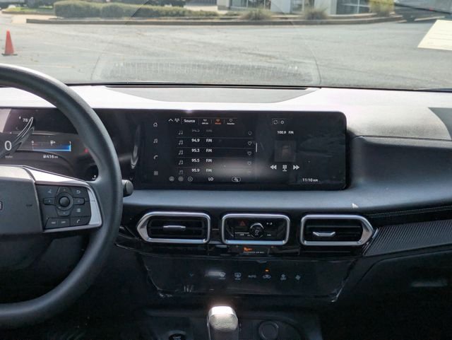 2026 Nissan Sentra SV - Photo 8