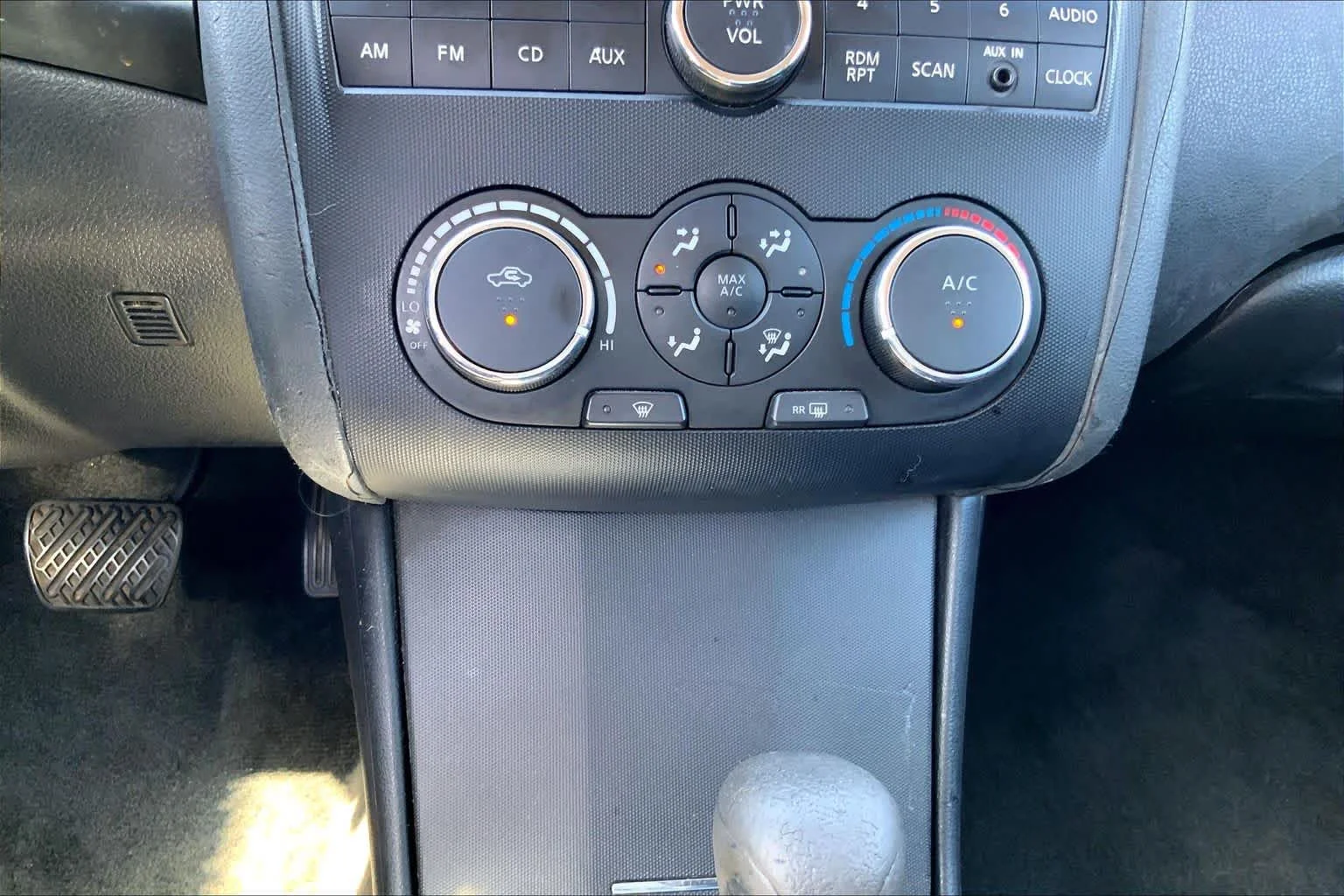 Used 2012 Dark Slate Nissan 2.5 S image 31