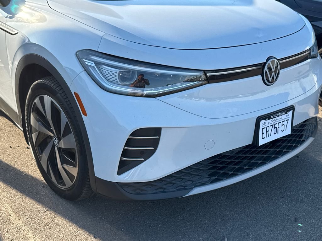 Used 2022 White Volkswagen Pro S image 2