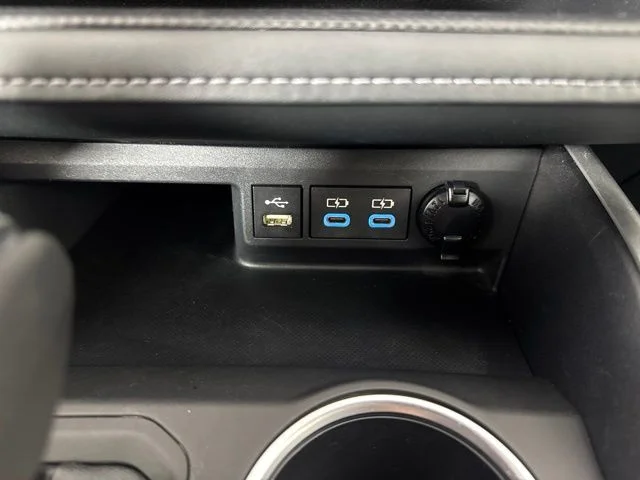 Used 2022 Pearl Toyota XLE image 16