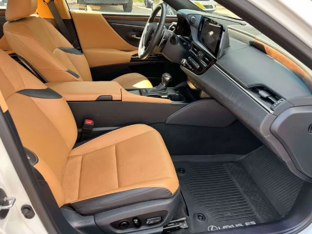 Certified Used 2024 White Pearl Lexus 350 image 23