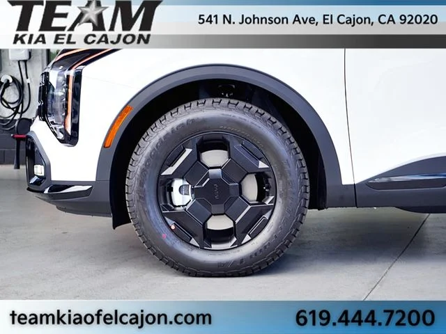 New 2026 White Kia X-Pro Prestige image 7
