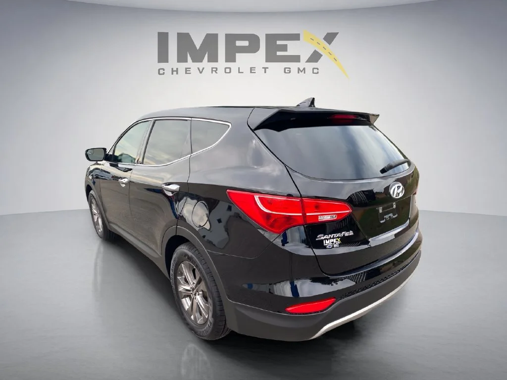 Used 2015  Hyundai  image 3