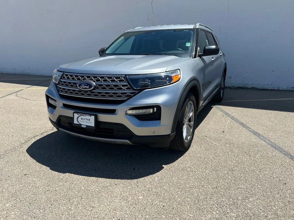 Used 2023 Silver Ford Limited image 1