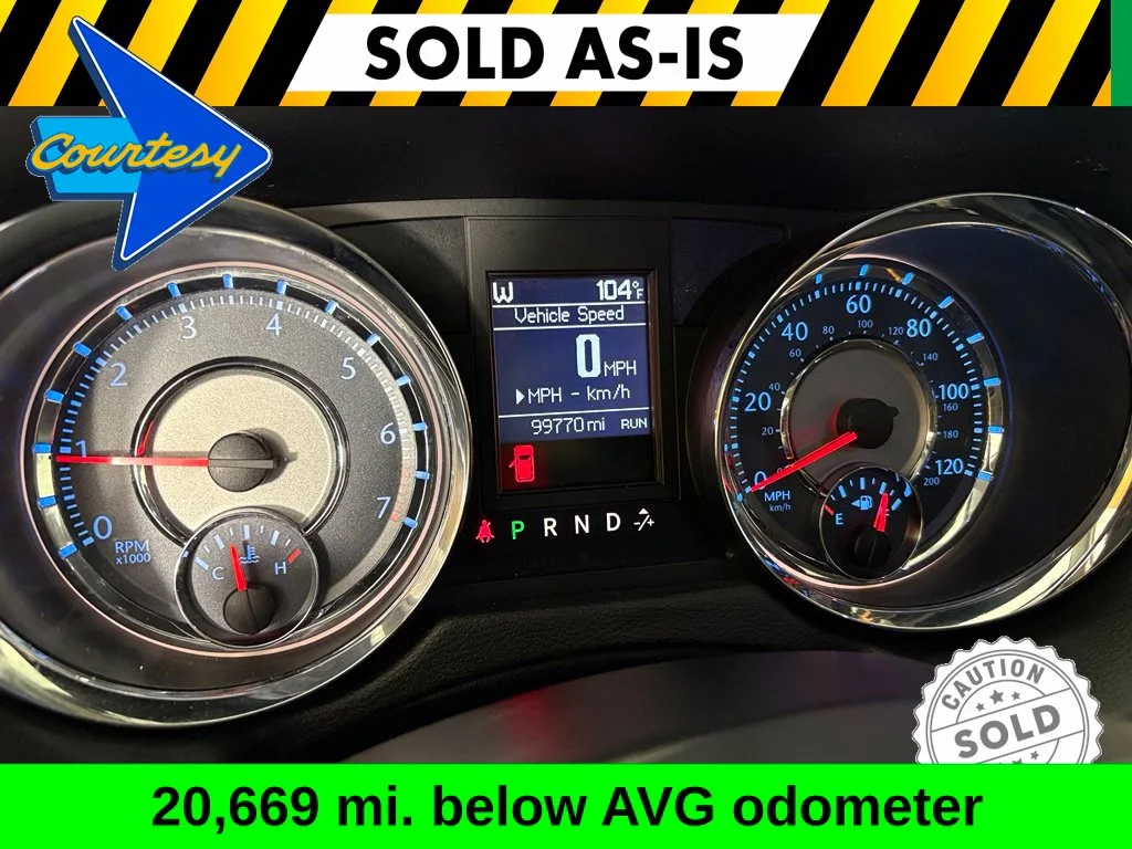 Used 2014 Silver Chrysler Touring image 19