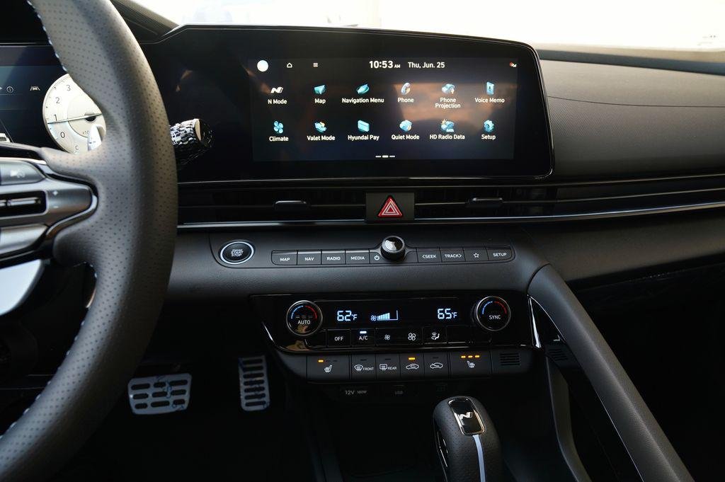 New 2026 Abyss Black Hyundai Base image 15